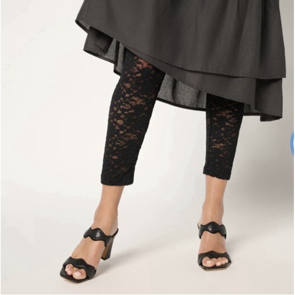 LOGO Layers by Lori Goldstein Women's Stretch Lace Leggings Black Medium Whimsy